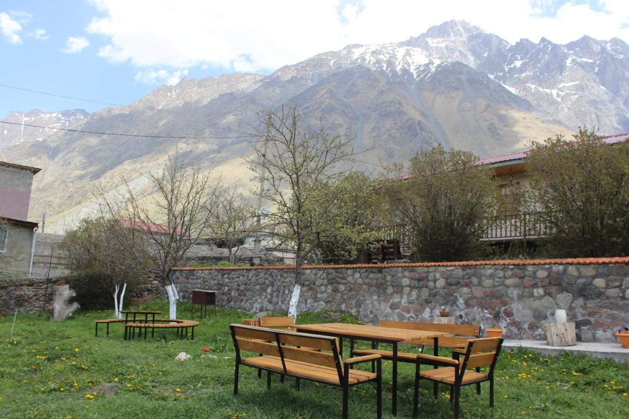 فندق Golden Star Kazbegi المظهر الخارجي الصورة