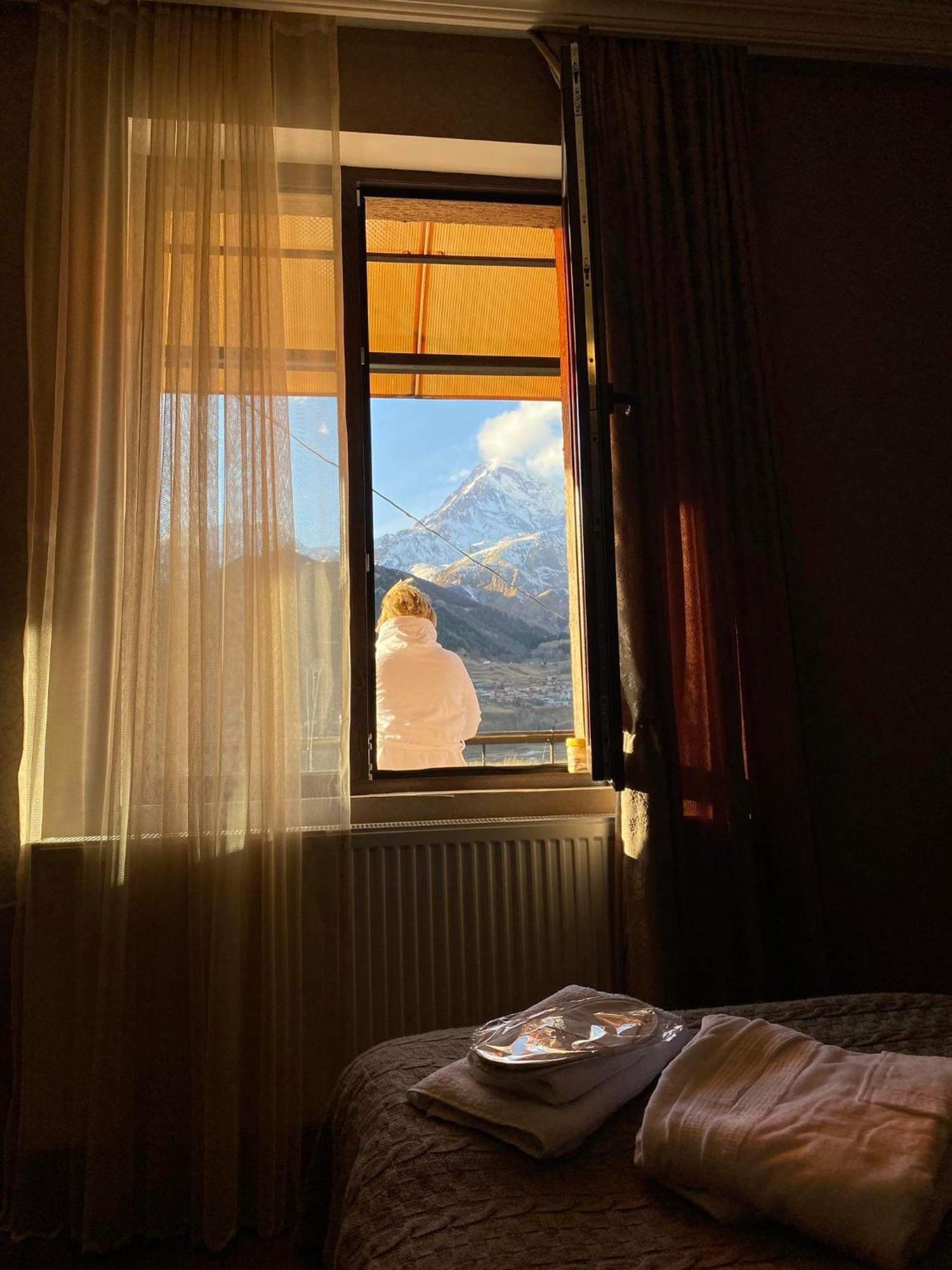فندق Golden Star Kazbegi الغرفة الصورة